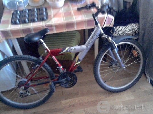 Mergaitiškas dviratis