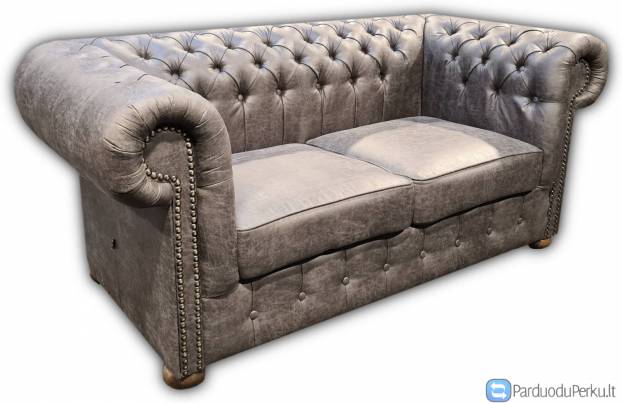 Minkšta dvivietė sofa „ Chesterfield “