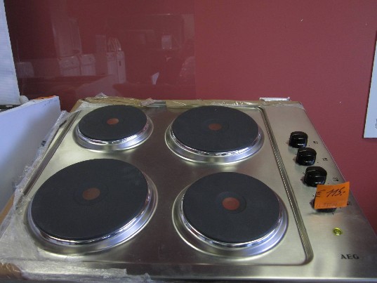 Montuojamas paviršius AEG Kodas 111 K m