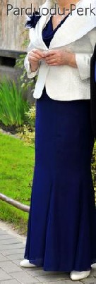 Moteriškas kostiumėlis