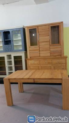 Natūralaus medžio masyvo stalas nr.1