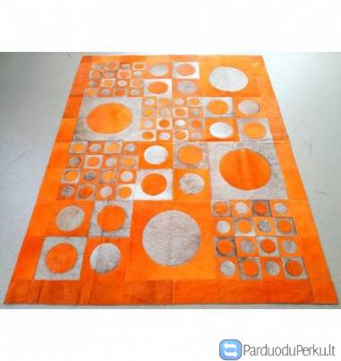 Natūralūs karvės kailio susiūti kilimai