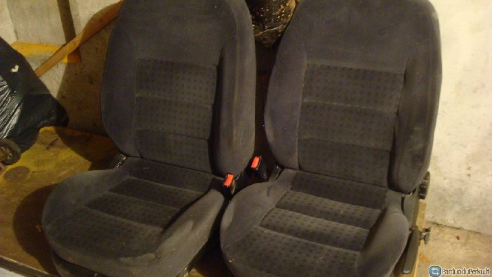 naudotas, geros būklės galini sėdynių komplektas