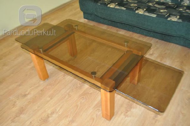 Naudotas svetainės stiklinis staliukas