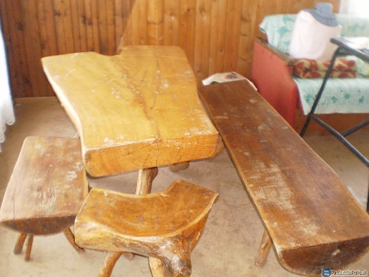 Naudoti ąžuoliniai lauko baldai