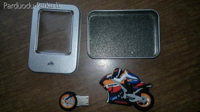 Nauja 32 gb atmintine