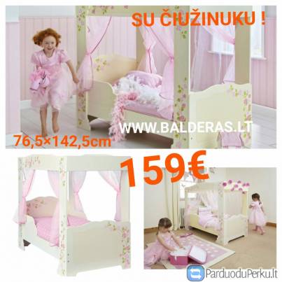 Nauja lovytė su baldakimu ir rožėmis