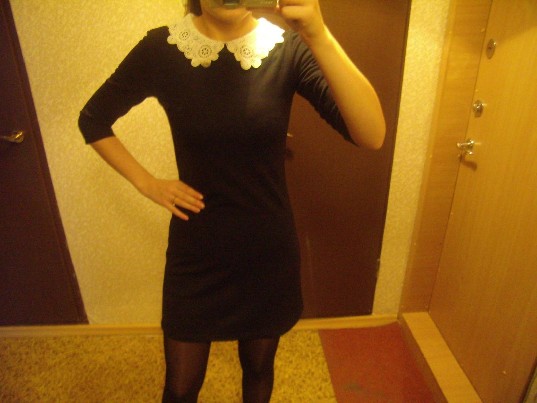 Nauja suknelė su apykakle