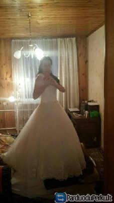 Nauja vestuvine suknele