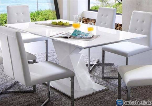 Naujas vokiškas valgomojo stalas "Cub"