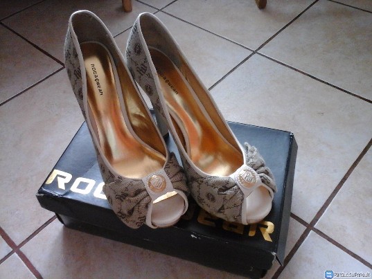 Nauji bateliai Roca Wear