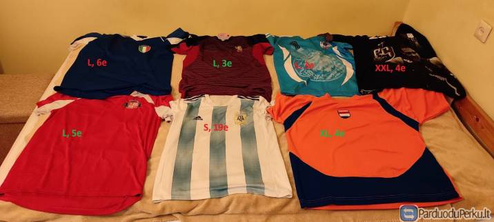 Nauji ir dėvėti futbolo marškinėliai