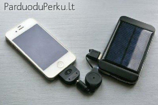 Nešiojamas pakrovėjas. Kraunasi nuo saulės energijos.