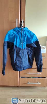 Nike windrunner striukė S dydžio