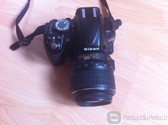 NIKON D3100