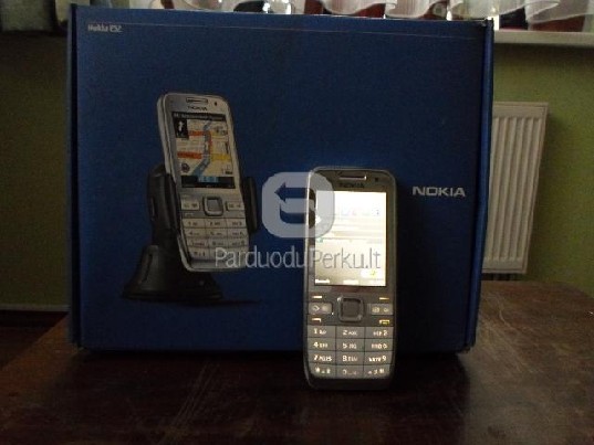 Nokia E52