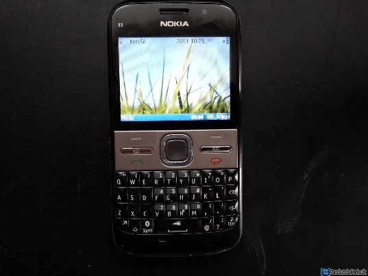 Nokia E5