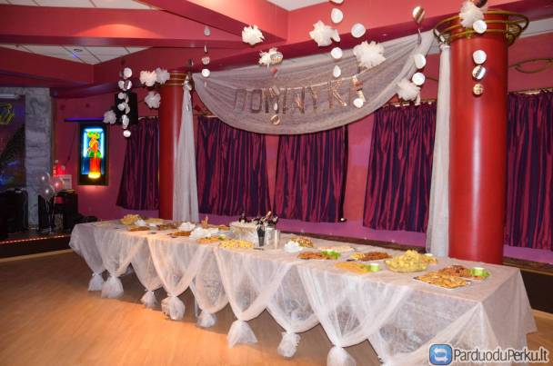 Nuomojamos 2 pokylių salės