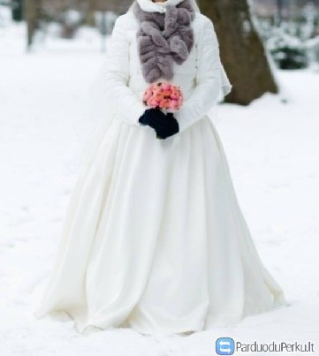Nuostabi vestuvine suknele