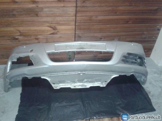 Opel Vectra 2007m. priekinis bamperis 20 €.