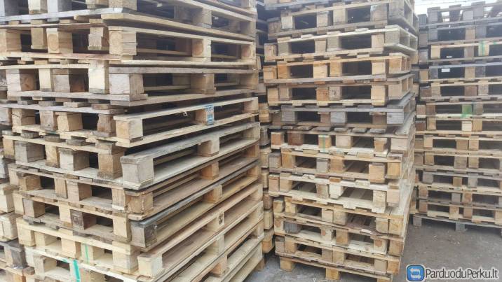 Padėklai / paletės 1200 x 800 ir 1200 x 1000 , perkame po 2,50 €/vnt.