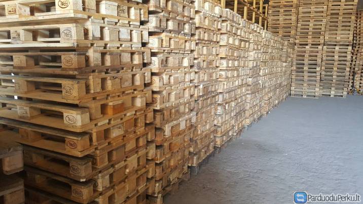 Padėklai, euro padėklai, paletės, perkame šviesias po 8,00 €/vnt., tamsias po 3,00-4,00 €/vnt.