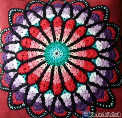 Pagalvėlė dekoratyvinė "Žiedas" Nr.5