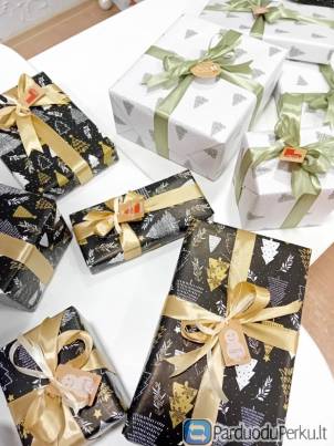 Pakuojame dovanas