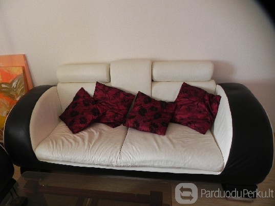 Parduodam odini svetaines komplekta trijiu daliu