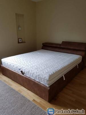 Parduodama dvigulė lova su čiužiniu