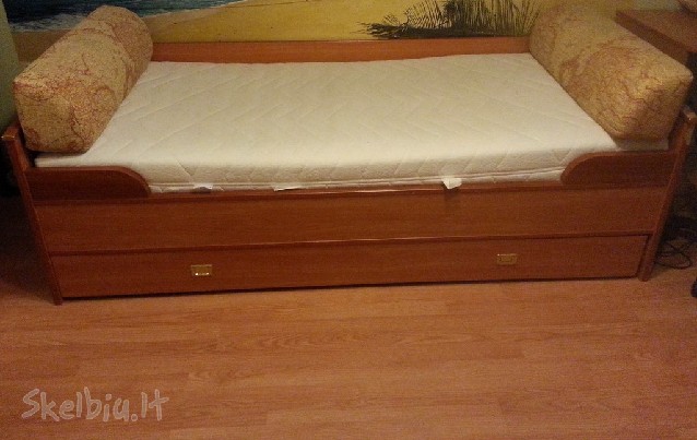 Parduodama lova "safari"