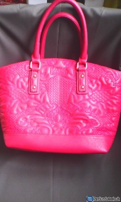 Parduodama  elegantiška, raudonos spalvos rankinė