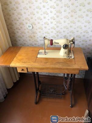 Parduodama siuvimo mašina „Tikka“ veikianti, kojinė, suomiška.