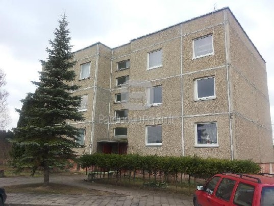 Parduodamas 3 k. butas netoli ežero