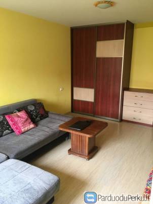 parduodamas 3 kam su holu