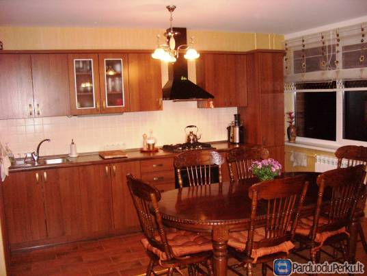 PARDUODAMAS JAUKUS 4 KAMBARIŲ BUTAS