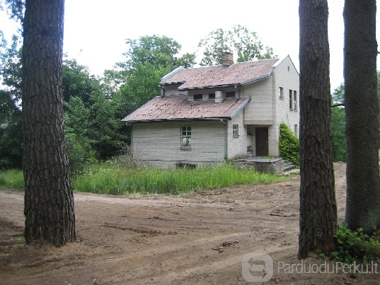 PARDUODAMAS NAMAS PRIENUOSE