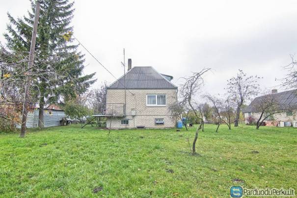 Parduodamas pigiai mūrinis sodo namelis