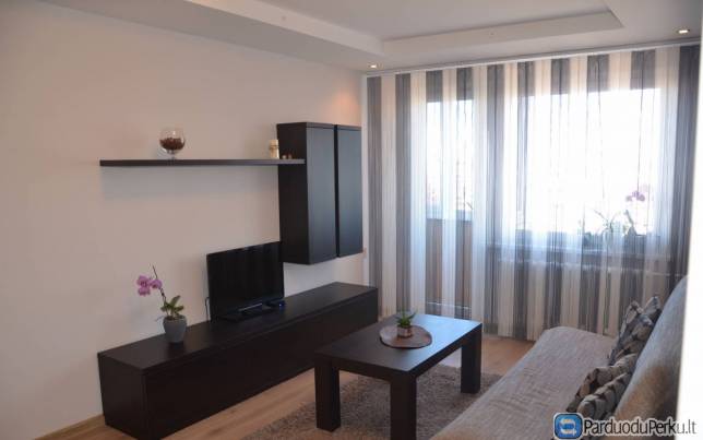 Parduodamas puikiai įrengtas 3 kambarių butas Šiaulių g. 9/6 a.