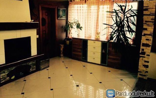 Parduodamas s/b “Šernai” pilnai įrengtas namas