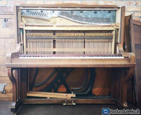 Parduodamas senovinis Zimmerman pianinas