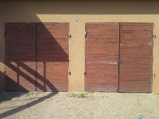 Parduodami garažo vartai