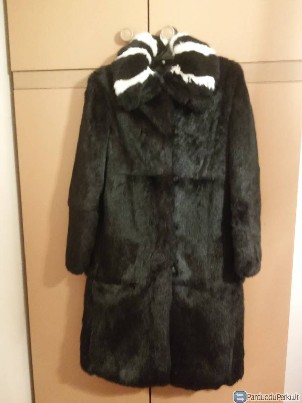 Parduodami nauji šilti triušio kailinukai