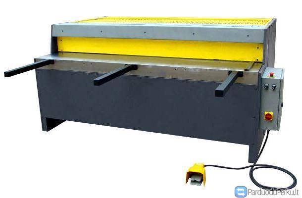 Parduodamos mechaninės giljotininės skardos žirklės 3x1250