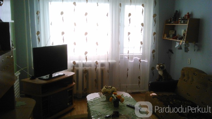 Parduodu 1 kambario butą Utenoje, aukštakalnyje.