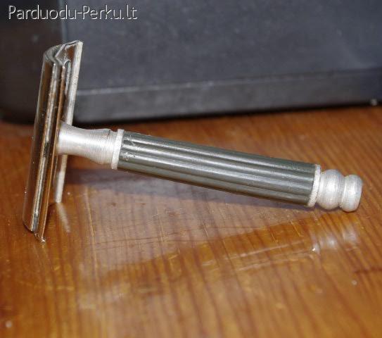 parduodu 20+ metu senumo skustuva