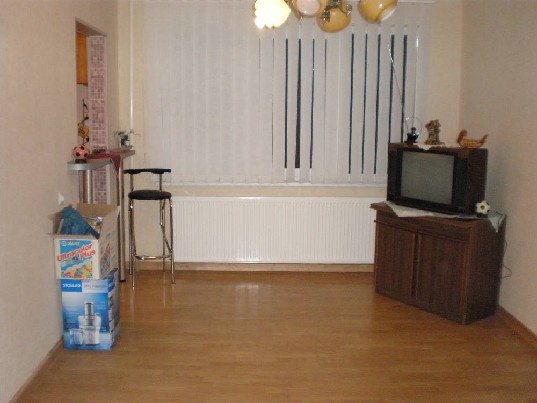 Parduodu 3 kambarių butą