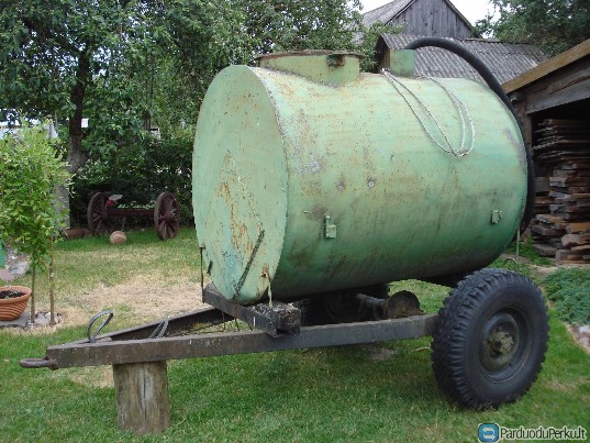 Parduodu 3t.talpos vandens bačką