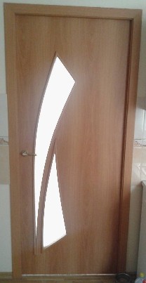 Parduodu duris. Su staktom ir apvadais.