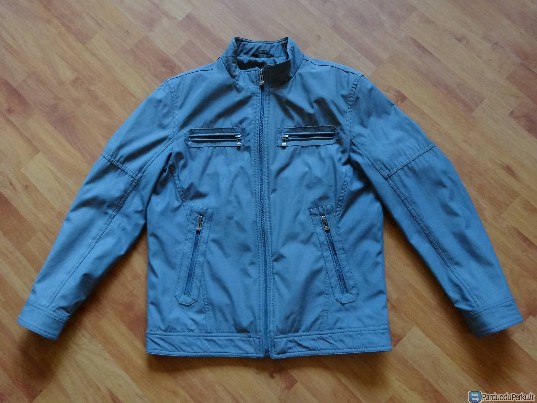 Parduodu geros kokybės rudeninę striukę berniukui!